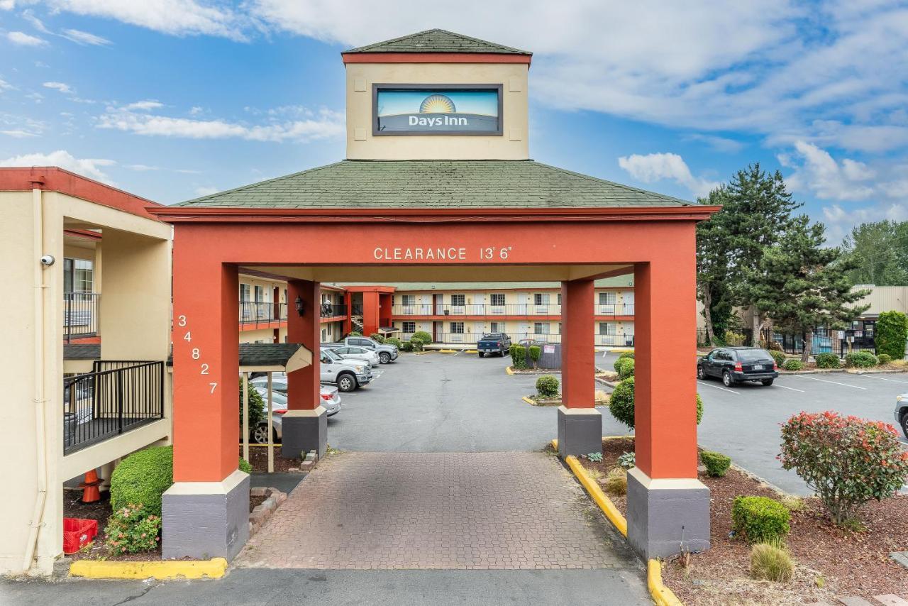 Days Inn By Wyndham Federal Way Exterior foto